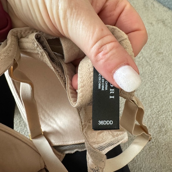 Natori Lace Bra - Picture 7 of 8